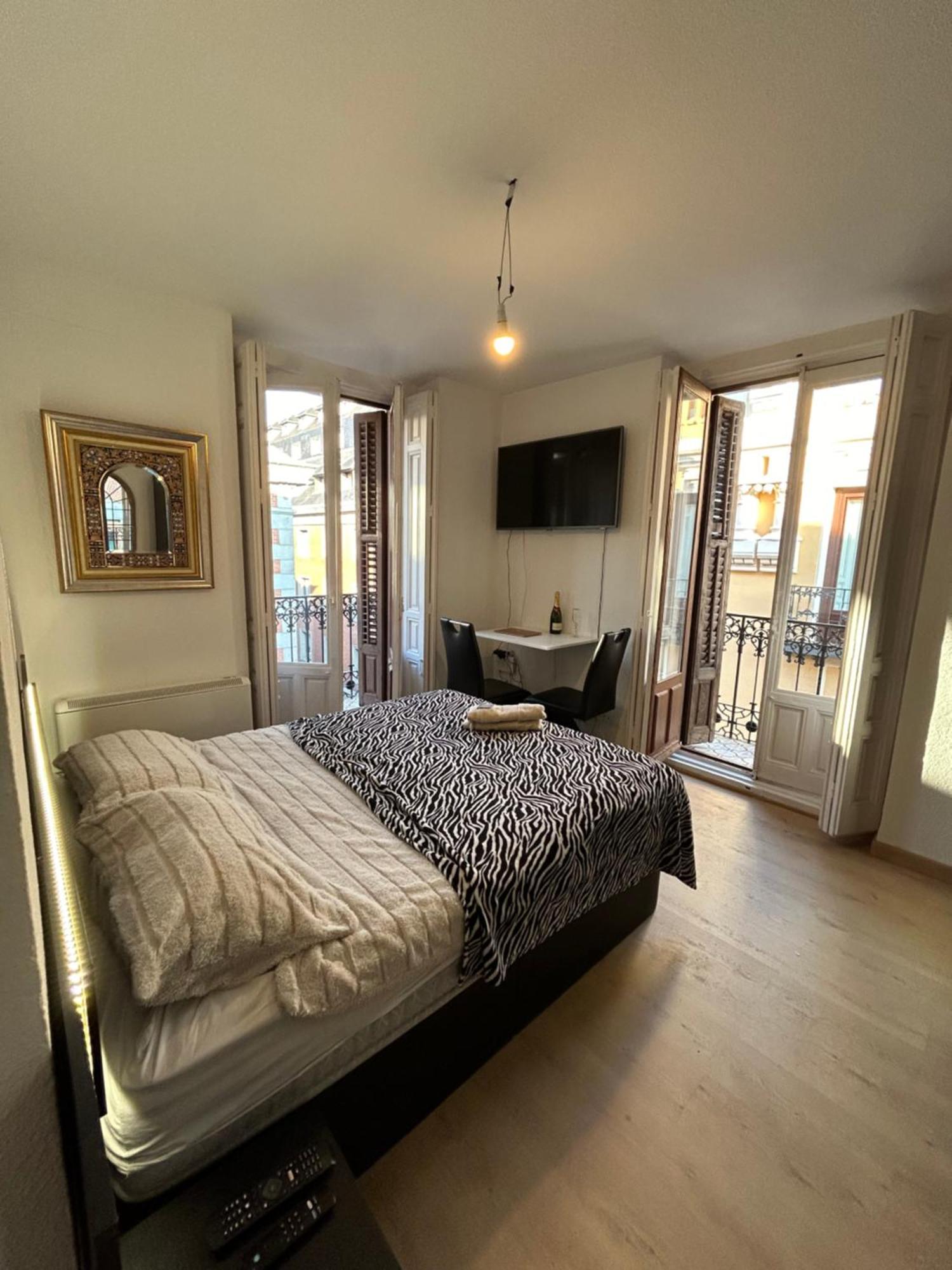 Room In Plaza Mayor — Fotos 3